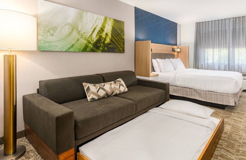 Freeport Hotel | SpringHill Suites by Marriott Freeport Brunswick