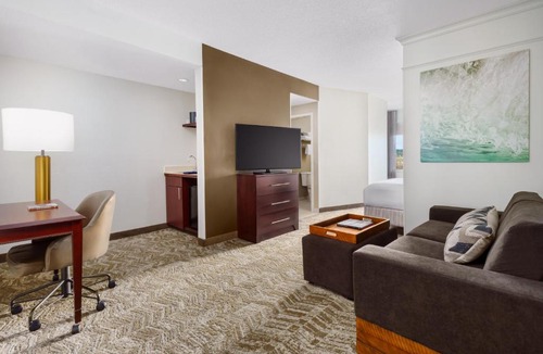 Manchester Hotel | SpringHill Suites by Marriott Manchester-Boston Regional Airport