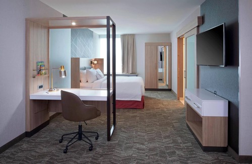 East Lansing Hotel | SpringHill Suites by Marriott East Lansing University Area