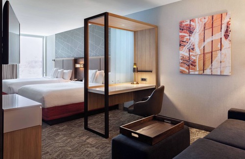 Millenia Hotel | SpringHill Suites by Marriott Orlando at Millenia