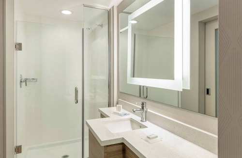 Carlsbad Village Hotel | SpringHill Suites by Marriott San Diego Carlsbad