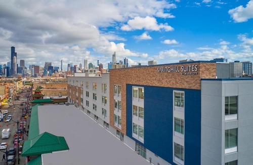 Chinatown Hotel | SpringHill Suites by Marriott Chicago Chinatown