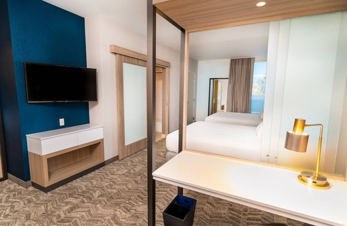 Newark Hotel | SpringHill Suites by Marriott Newark Fremont