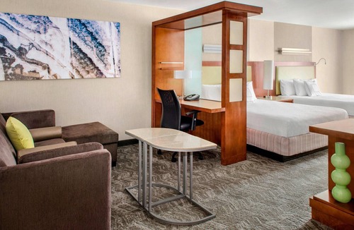 North Bellport Hotel | SpringHill Suites by Marriott Long Island Brookhaven