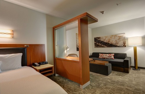 Jewell Heights - Hoffman Heights Hotel | SpringHill Suites by Marriott Denver Anschutz Medical Campus