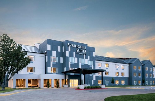 Brookhollow Hotel | SpringHill Suites by Marriott Houston Brookhollow
