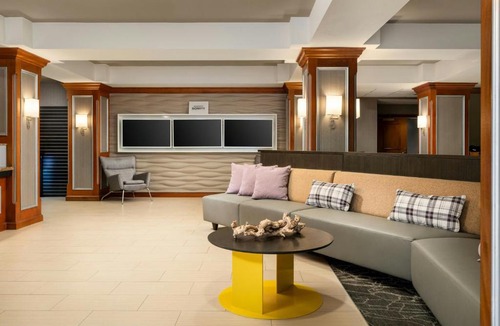 Westshore Hotel | SpringHill Suites by Marriott Tampa Westshore Airport