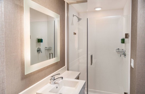Irvine Hotel | SpringHill Suites by Marriott Irvine Lake Forest