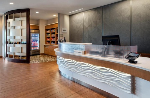 Mount Laurel Hotel | SpringHill Suites by Marriott Mount Laurel