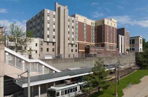 Mount Lebanon Hotel | SpringHill Suites by Marriott Pittsburgh Mt. Lebanon
