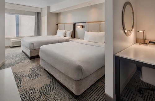 Tarentum Hotel | SpringHill Suites Pittsburgh Mills