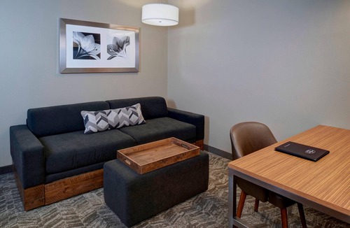 Brentwood Hotel | SpringHill Suites St. Louis Brentwood