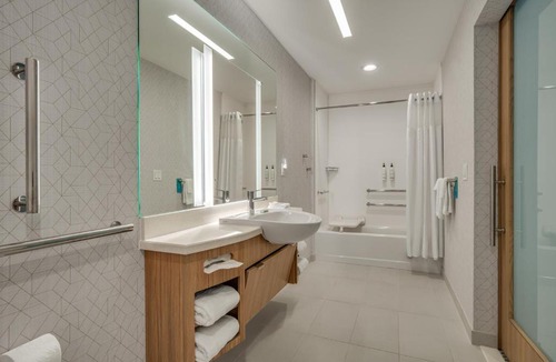 Interchange Square Hotel | SpringHill Suites by Marriott West Melbourne Palm Bay