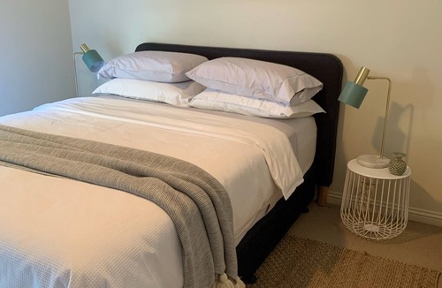Spring Hill House | Springhill Views-Country Retreat-sleeps12