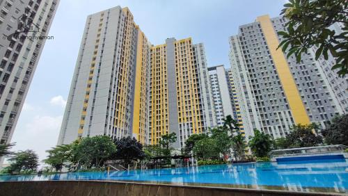 Bekasi Hostel | Springlake Summarecon Bekasi Apartement by RNA