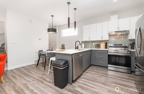 North Central Edmonton House | Spruce Ave - Parking - Sleeps 4