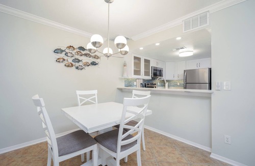 Crescent Beach Condo | Spyglass 32 by Distinctive Beach Rentals
