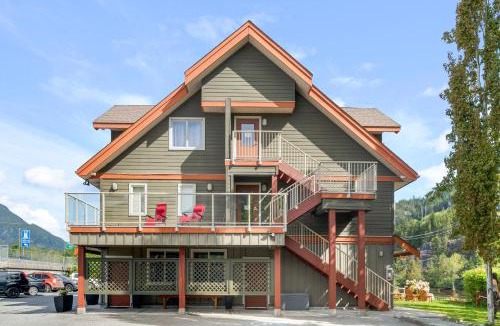Squamish Hotel | Squamish Adventure Inn