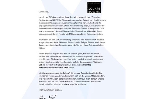Dusseldorf Old Town Apartment | Square Rooms 8