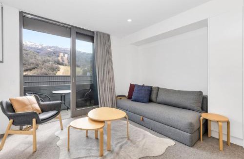 Thredbo Apartment | Squatters Run 26