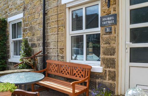 Muston House | Squirrel Cottage
