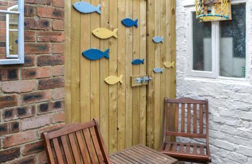 Muston House | Squirrel Cottage