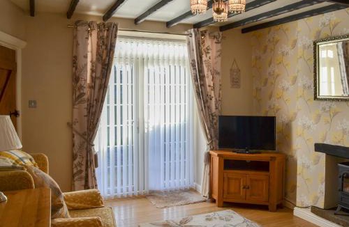 Scarborough House | Squirrel Cottage
