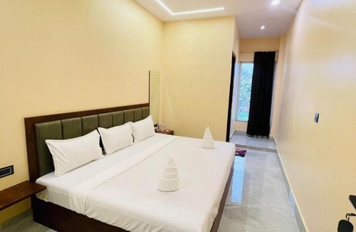 Bikapur Hotel | SR Resort