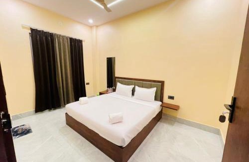 Bikapur Hotel | SR Resort