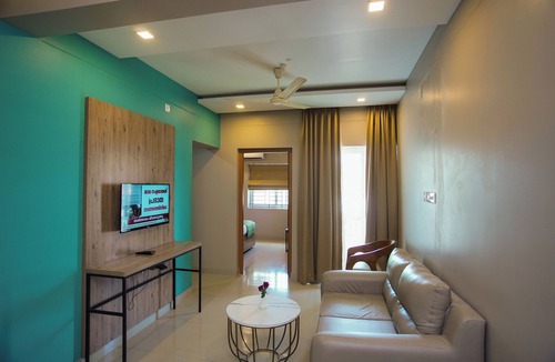 Guruvayur Hotel | sreepathi prayag