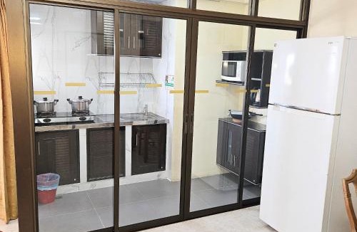 Hua Mak Apartment | Sri Close