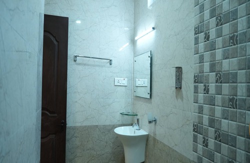 Pollachi Hotel | Sri Krishnan Residency