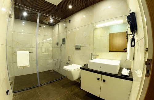 Davanagere Hotel | Srigandha Residency