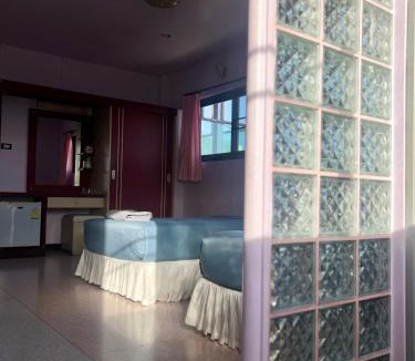 Nai Mueang Hotel | Srisomthai Hotel