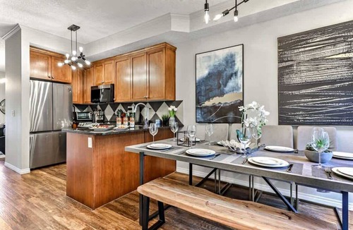 Canmore House | SSR Heracles|Private Entry|Panorama View|Pool|2BR (BL# RES-10590)