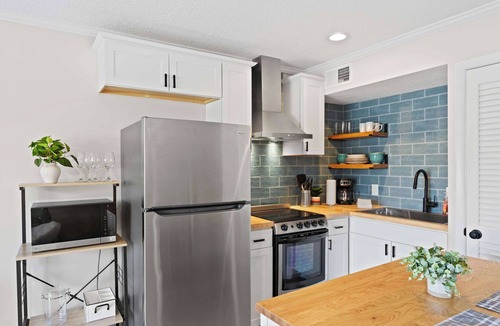 St. Augustine House | St. Augustine Townhouse: Pool, Tennis, Pet