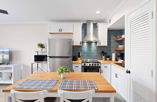 St. Augustine House | St. Augustine Townhouse: Pool, Tennis, Pet