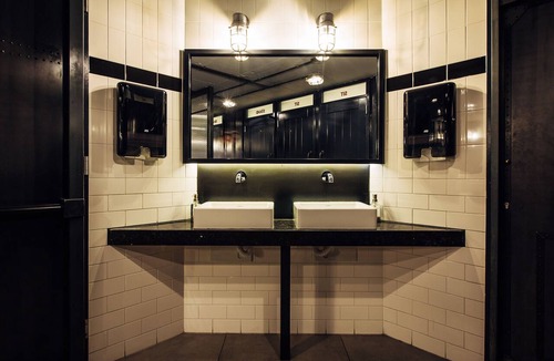 Binnenstad Hostel | St Christopher's at The Winston - Hostel