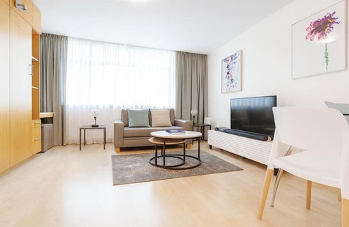 Marylebone Apartment | St Christopher's Place Serviced Apartments by Globe Apartments