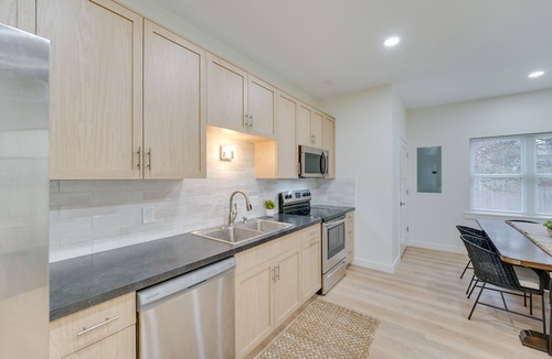 St. Clair Apartment | St Clair Apartment - Walk to River & Boardwalk!