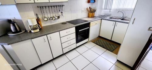 Ramsgate Beach Apartment | St Daniel 4 - Sleeps 6