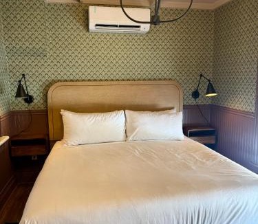 Ouray Hotel | St. Elmo Hotel