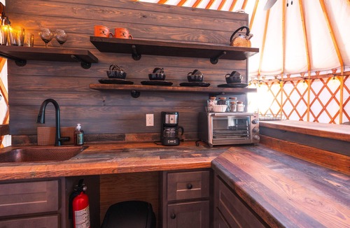 Fredericktown Cabin | St Francis River: The Blue Yurt and Hot Tub