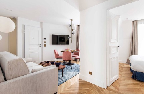 Pigalle Apartment | St Georges - Fabulous Two Bedroom in Paris