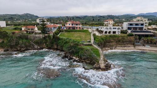Tsilivi Apartment | St Harry's Windmill - Seafront Apartments
