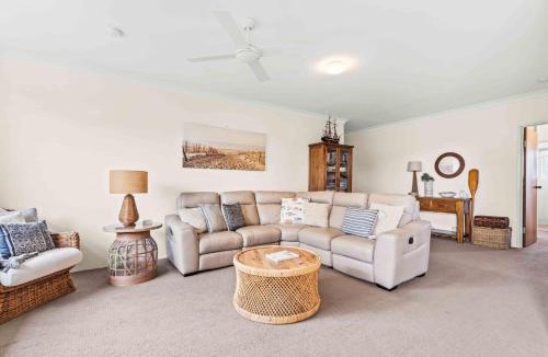 Tuncurry Apartment | St James 6