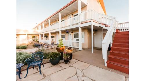 Cimarron Hotel | St James A9