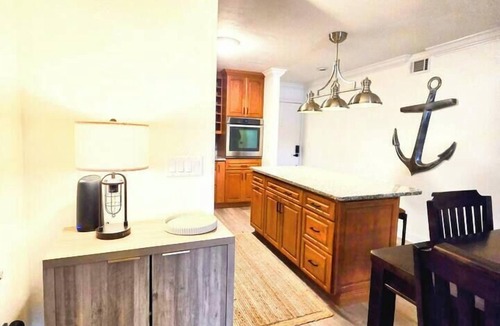 Astor Apartment | St. Johns Riverside Retreat, fish, boat, relax. Long stays welcome.