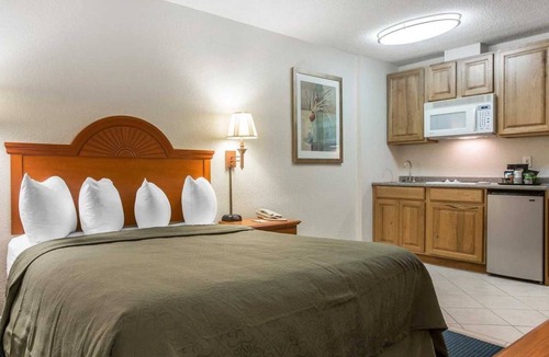 Massena Hotel | St. Lawrence Hotel