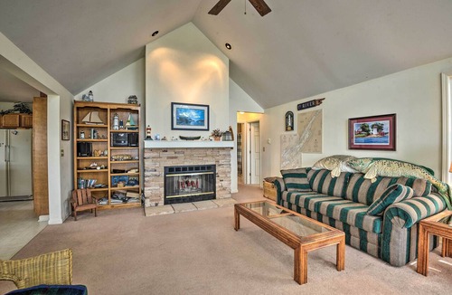 Hammond Cottage | St Lawrence Waterfront Home w/Grill and Deck!